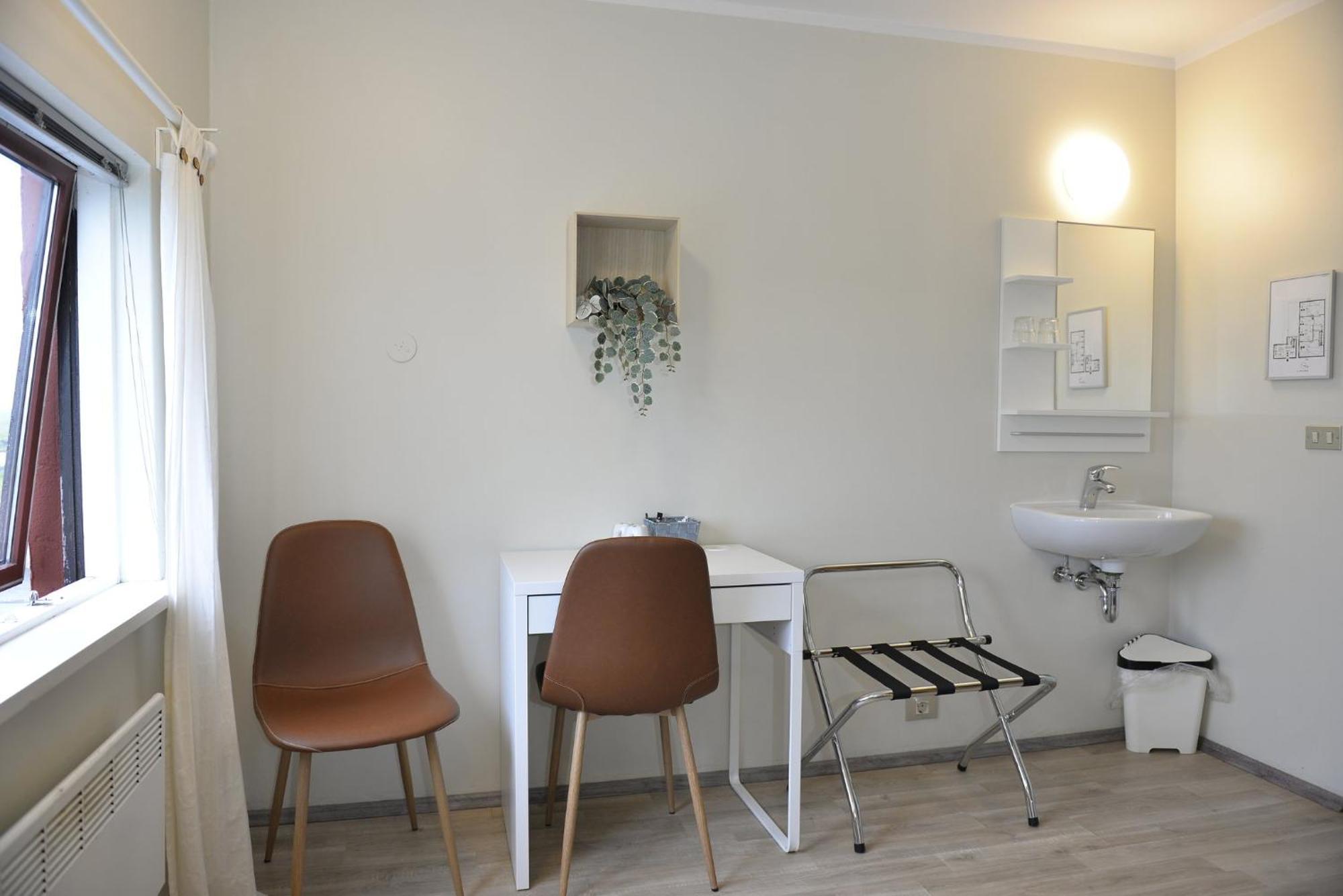 Klausturhof Guesthouse Kirkjubæjarklaustur Eksteriør billede