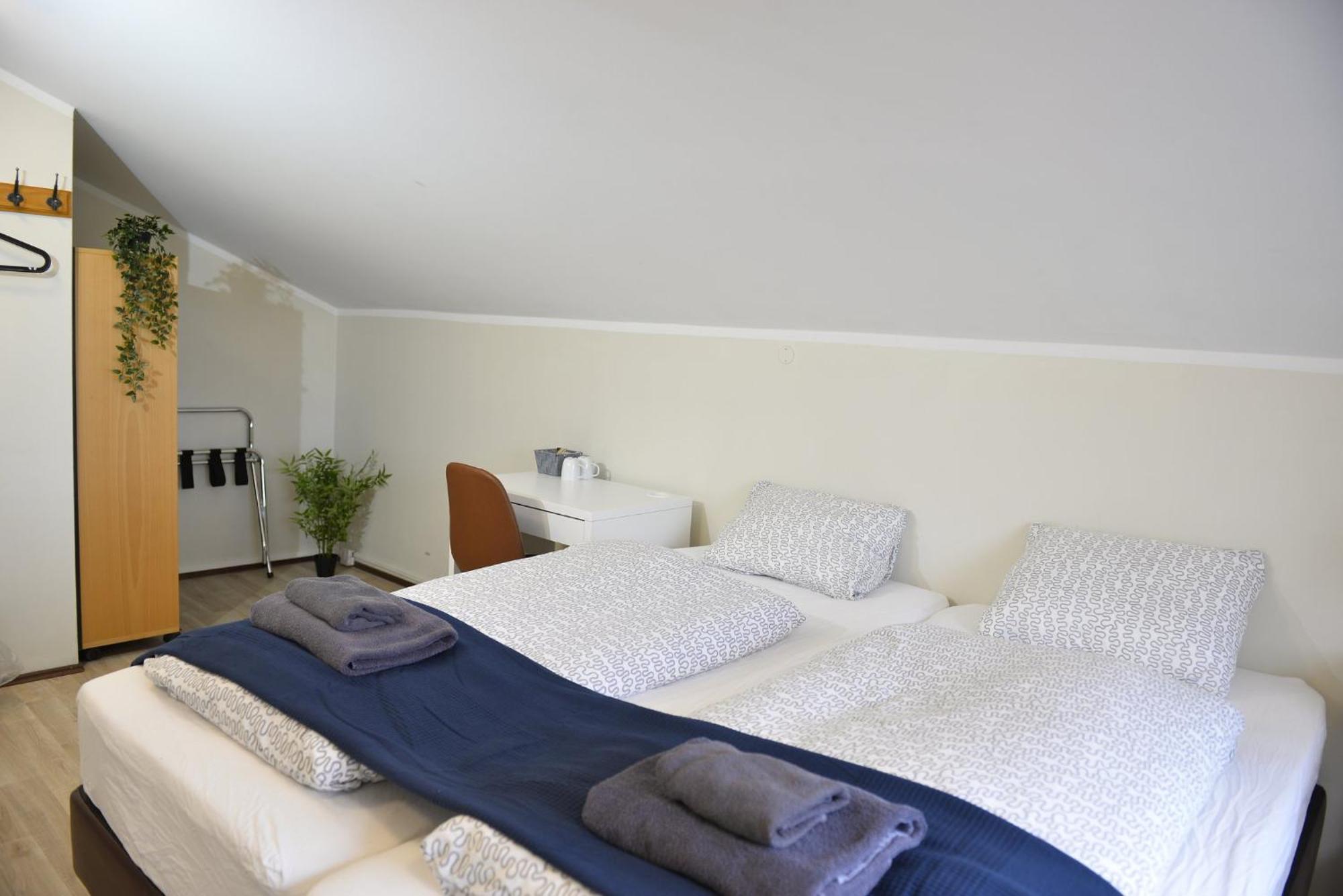 Klausturhof Guesthouse Kirkjubæjarklaustur Eksteriør billede